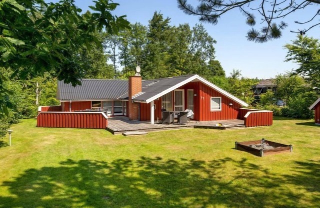"Thurir" - 4km from the sea by Interhome