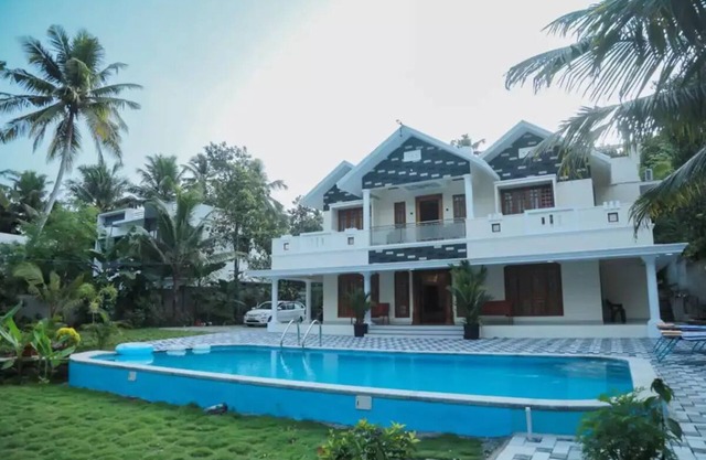 Thushara Swimming Pool Villa