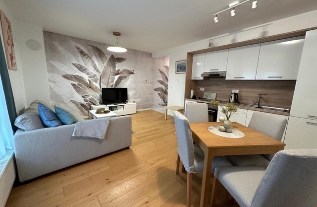 Thyke Apartment