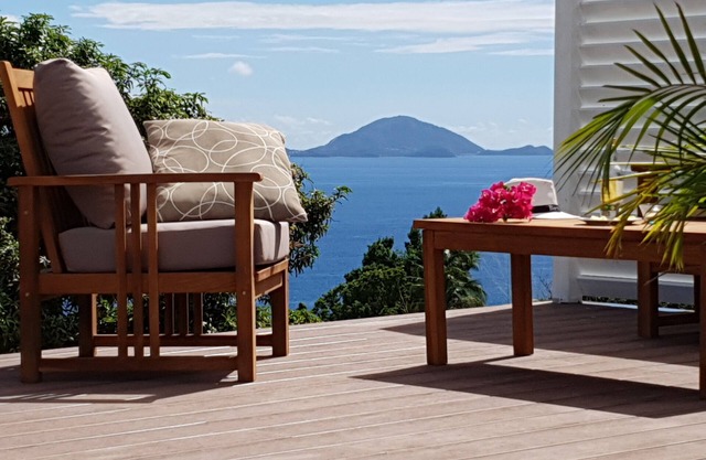 Bungalow Ti Karèt con jacuzzi y vista panorámica de los Saintes