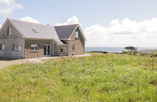 TÍ TOM NÁRTA, family friendly in Lettermore, County Galway