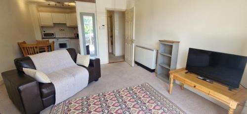 Tidy Spacious & Quiet 2BD on Edge of Cork City