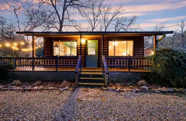 Tiger Jack, the Dreamy Couple's Cabin.