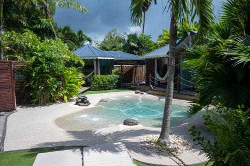 TIKI PARADISE LODGE FWI
