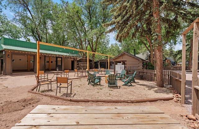 Timber Lodge Cabin 6