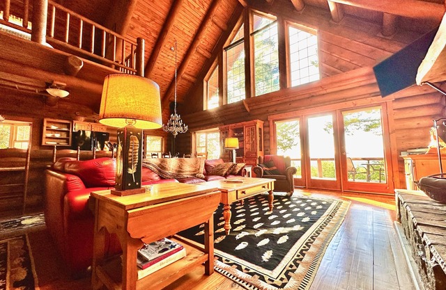 Timber Lodge Log Home - Marine Views-Home Theater
