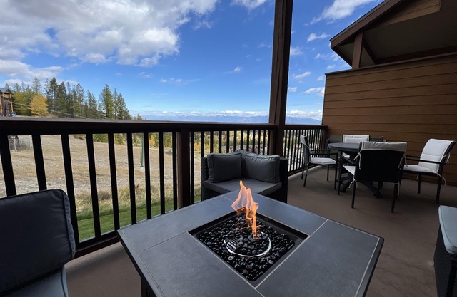 TimberStone 14 - Golf - Ski - Hike - Chill - Private Hot Tub - Sleeps 9