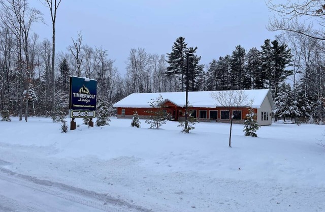 Timberwolf Lodge Directly on Haywire Snowmobile & ATV Trial