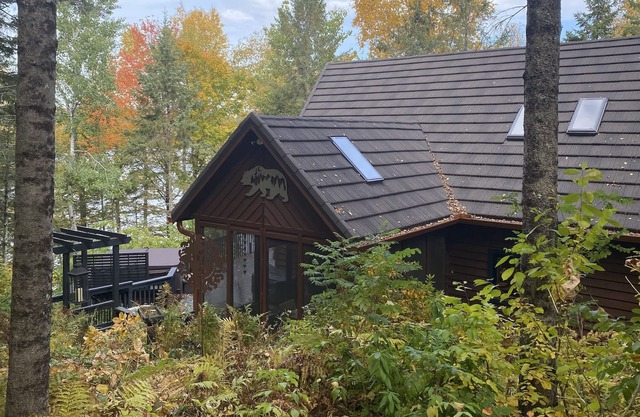 Time to make reservations for your summer vacation on Hunter Lake!!