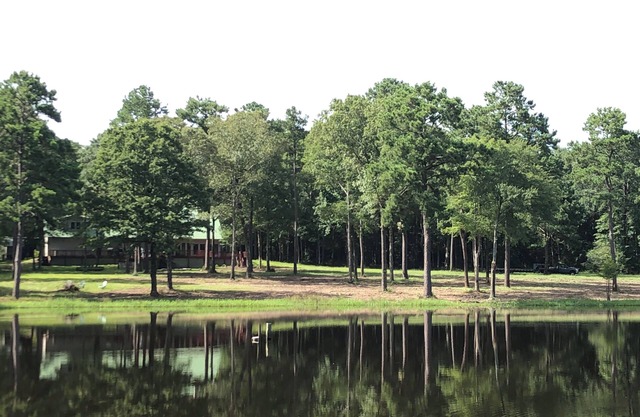 Time to relax! Private Lakefront Retreat