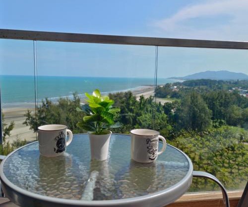 TimurBay Family Seaview, Kuantan by Anggun Bayu - Netflix Ready