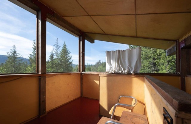 Tin Poppy - Glamping en Larch Hills a 25 minutos de Salmon Arm