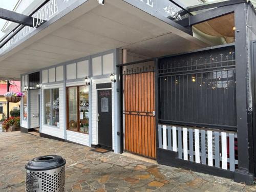 Tin Town suites