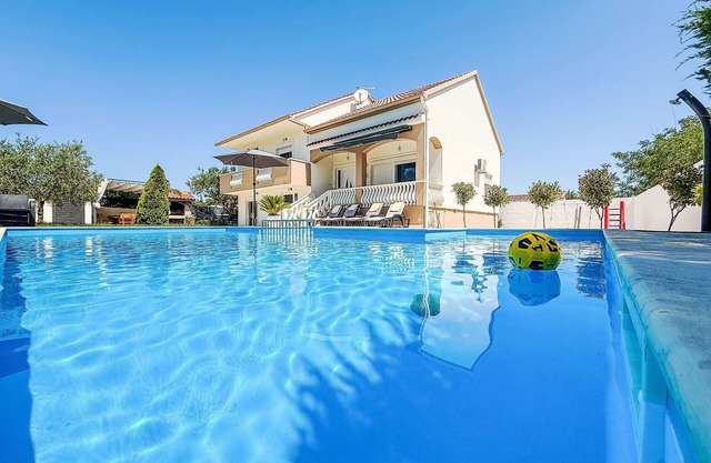 Tina & Tino by Interhome