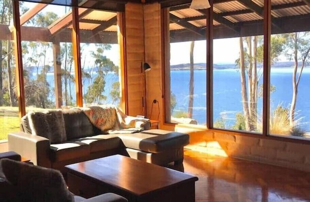 Tinderbox Cliff House - Retiro privado junto al agua