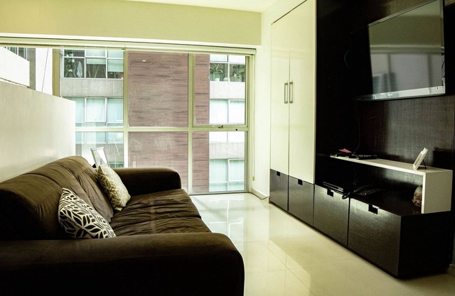 Tiny Apartment with Rooftop pool y GYM