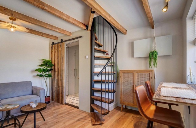 Tiny Beach House Petten offers the ultimate vacation experience for couples seeking peace, space and natural beauty
