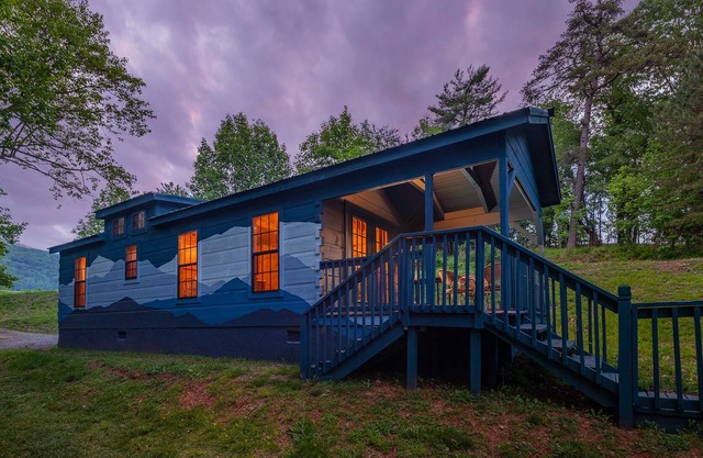 Tiny Blue Ridge Cabin Breathtaking Views