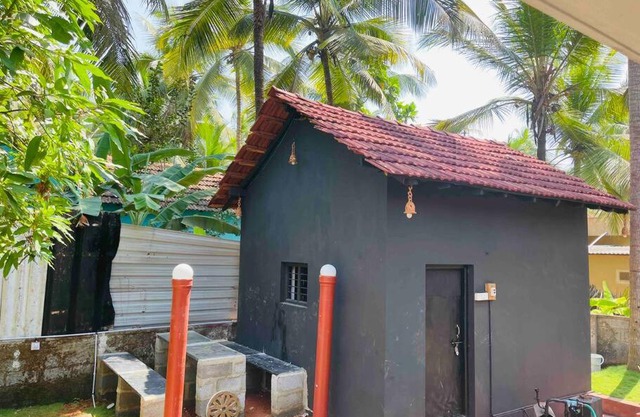 Tiny Cottage