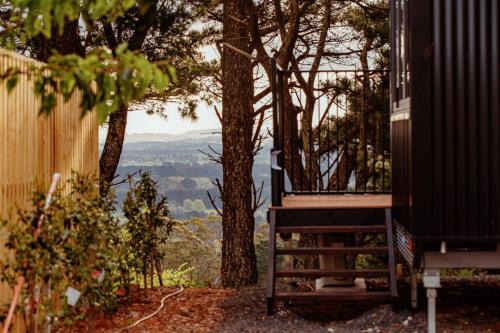 Tiny family getaway - breathe in the country air