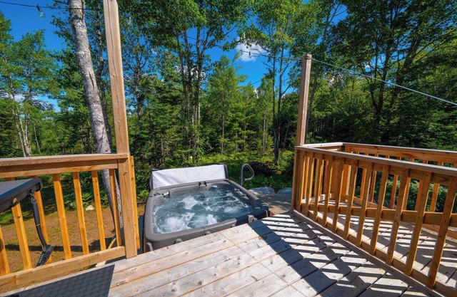Tiny home in Chester Nova Scotia. Hosted by Dordean Suites