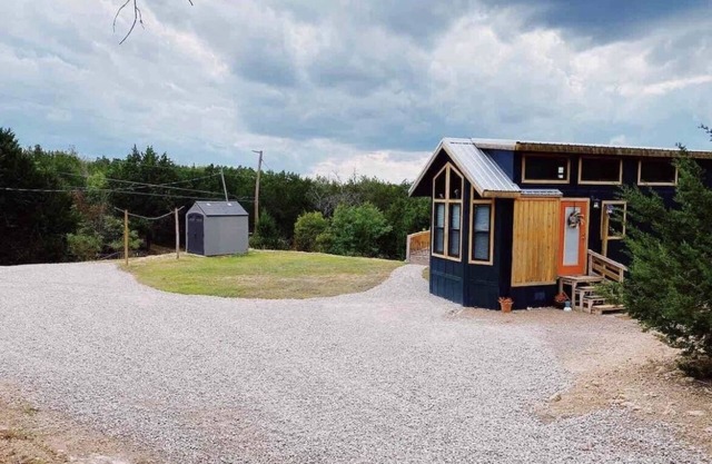 Tiny Home - Peaceful and Secluded