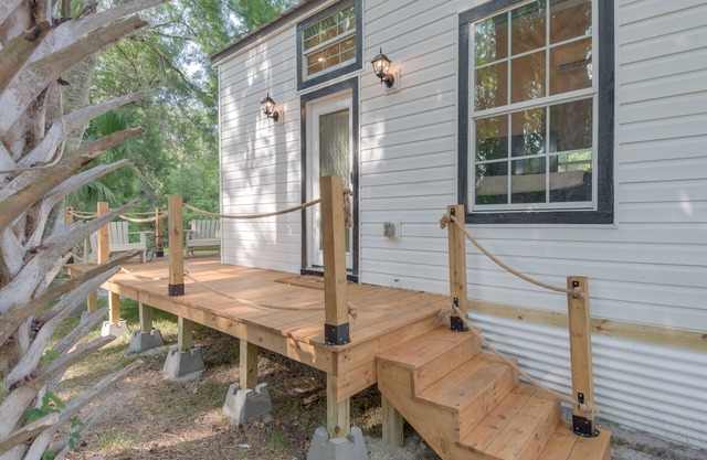 Tiny House in Sanford, FL - 3 beds: 45 mins to Disneyworld