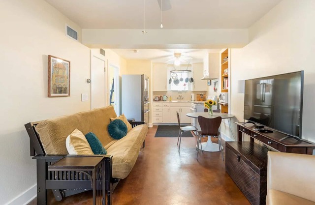 Tiny Tasteful 3 - Downtown Austin ¡Nuevo listado!