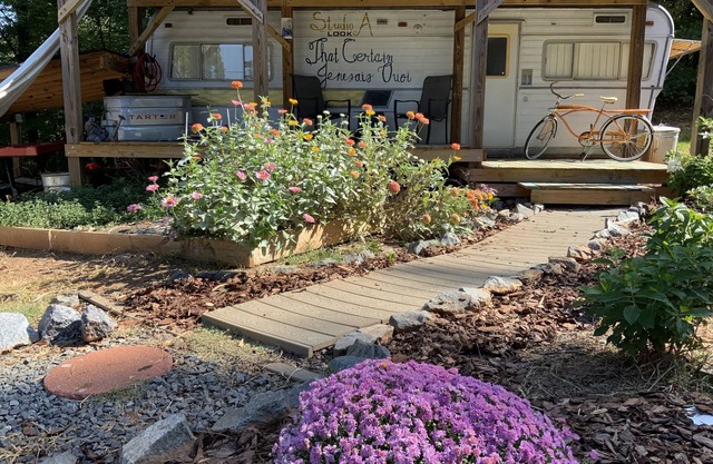 Tiny Vintage Spacation Lake Wylie CLT