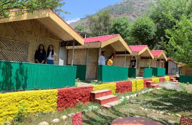 Tirthan village huts