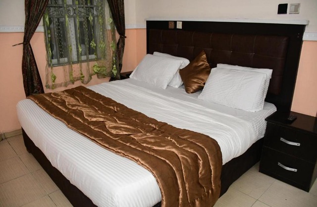 Titanic Ocean View Hotel
