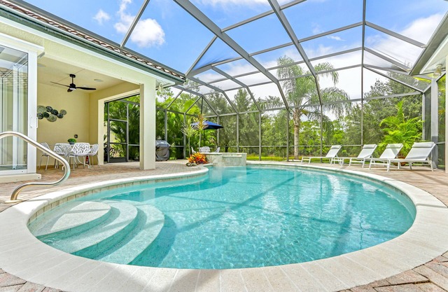 Tivoli: Private Pool, Hot Tub & Amenities