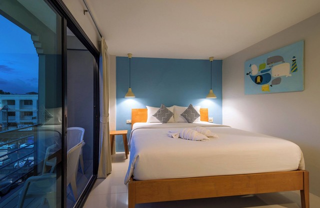Tiya House Rooms & Cafe