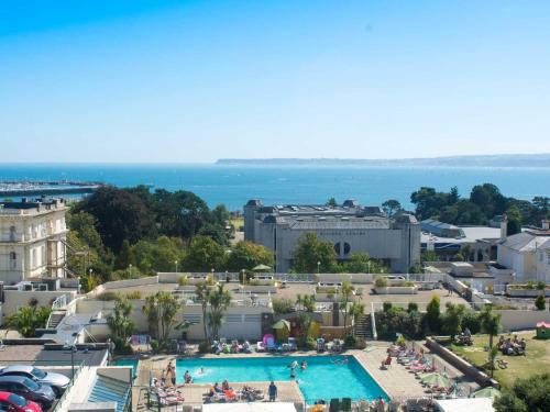 TLH Carlton Hotel - TLH Leisure, Entertainment and Spa Resort