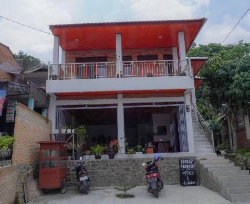 Tobay Family Home