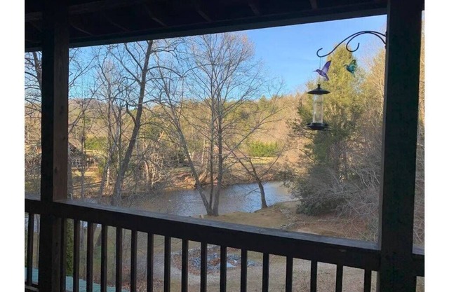 Toccoa Riverfront Cabin 3 Bedrooms 3 Baths Private Hot Tub