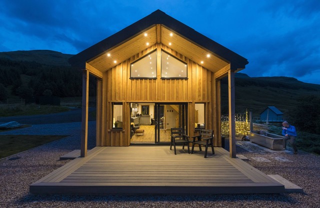 Tom Barr - Luxury Cabin at Glenorchy Farm
