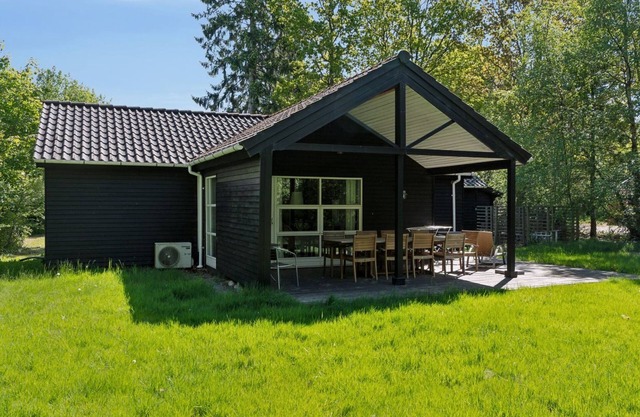 "Tomine" - 80km from the sea by Interhome