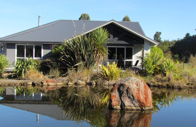 Tongariro Suites at The Rocks