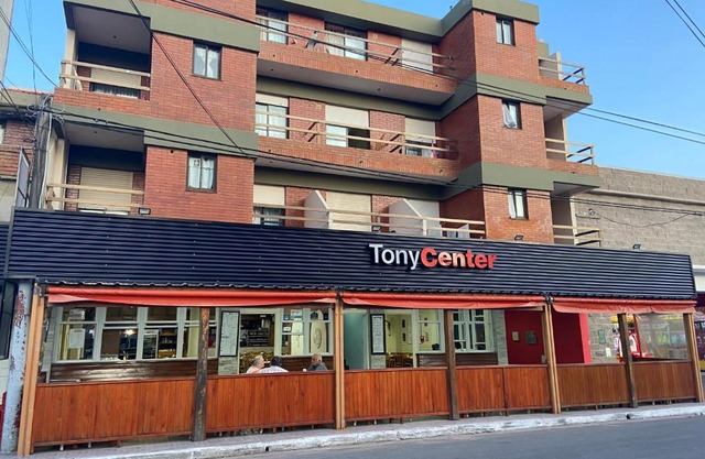 Tony Center