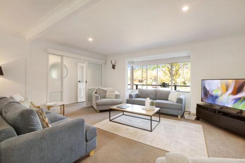 Toorak Place