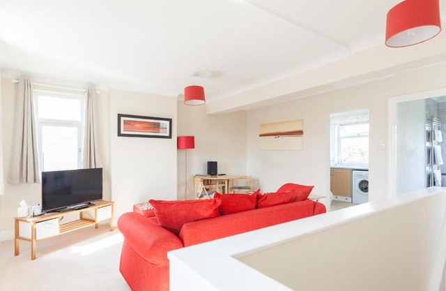 Toothbrush Apartments - Ipswich East - Cauldwell Ave