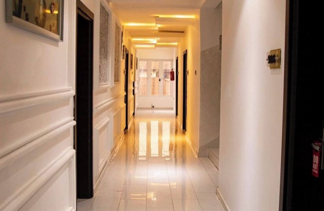 Top Crown Hotel and Suites