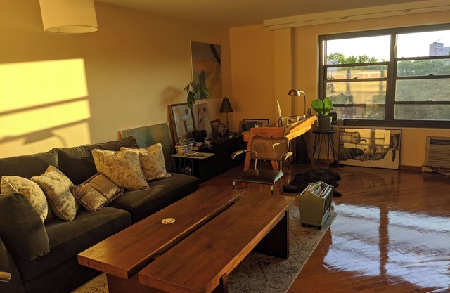 Top Floor, Corner Unit, Minutes to NYC w/ Views Fully Furnished