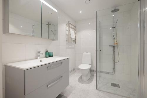 Top-floor SoFo flat with balcony