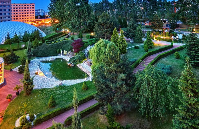 TOP HOTEL Praha & Conference Centre