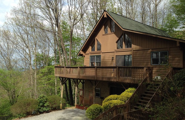 Parte superior de la línea Asheville Cabin