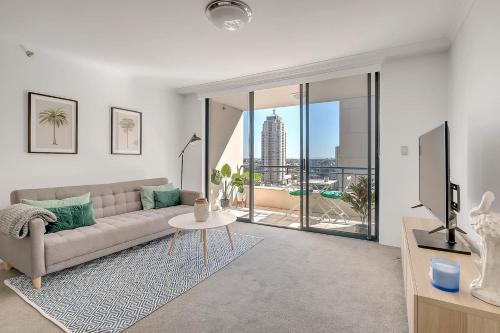 Top of the Town with Sydney CBD at its Doorstep