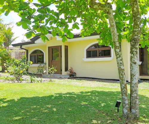 TOP RATED - Stunning Lake Arenal 2 Bed Country House