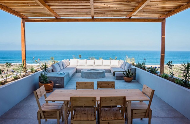 Topia Sunset Suite